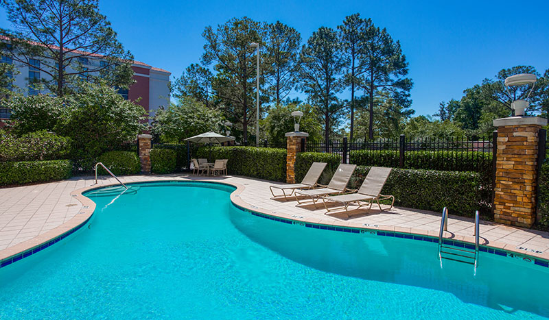 Holiday Inn Baton Rouge College Drive I-10 Hotel, Louisiana Outdoor Swimming Pool